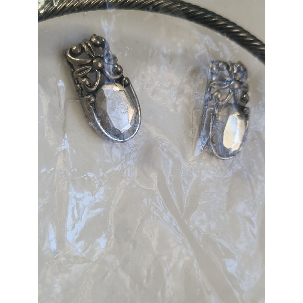 Boutique Collection Silvertone Necklace & Earring Set - Picture 7 of 7